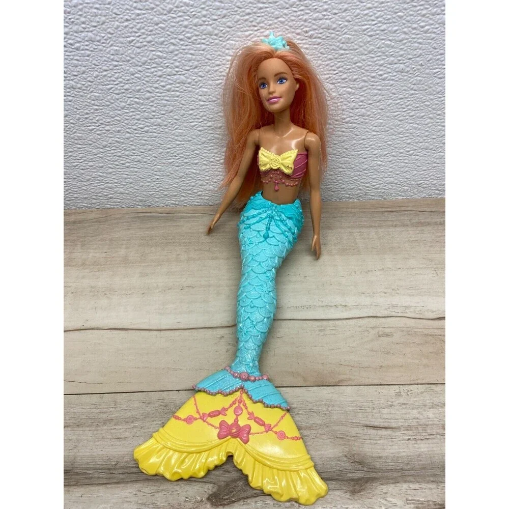 2017 Mattel Barbie Mermaid Doll Aqua Yellow Tail Coral Hair With Crown